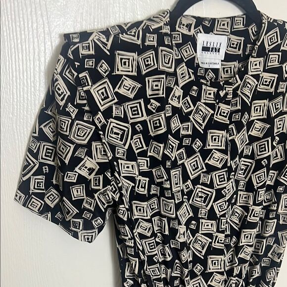 Leslie Fay Black and White Patterned Dress - Picture 3 of 4